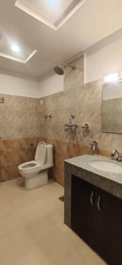 Hotel Pipal Tree Катманду Экстерьер фото